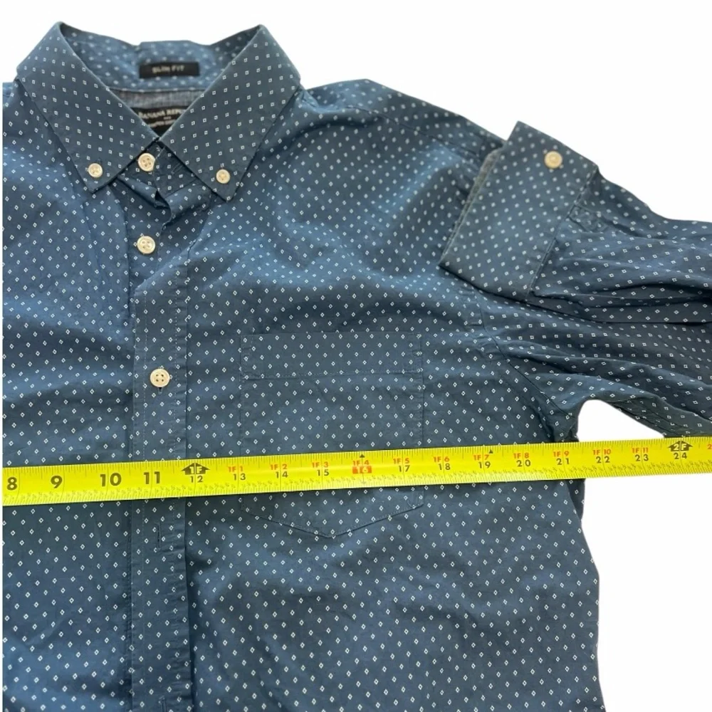 Banana Republic Men's Navy Shirt